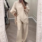 50% OFF 🧶 Garbós keresztkötött szett (Pulóver + Nadrág) ☁️ Laza, puha és szuper kényelmes viselet. 🚚 INGYENES SZÁLLÍTÁS + UTÁNVÉT!