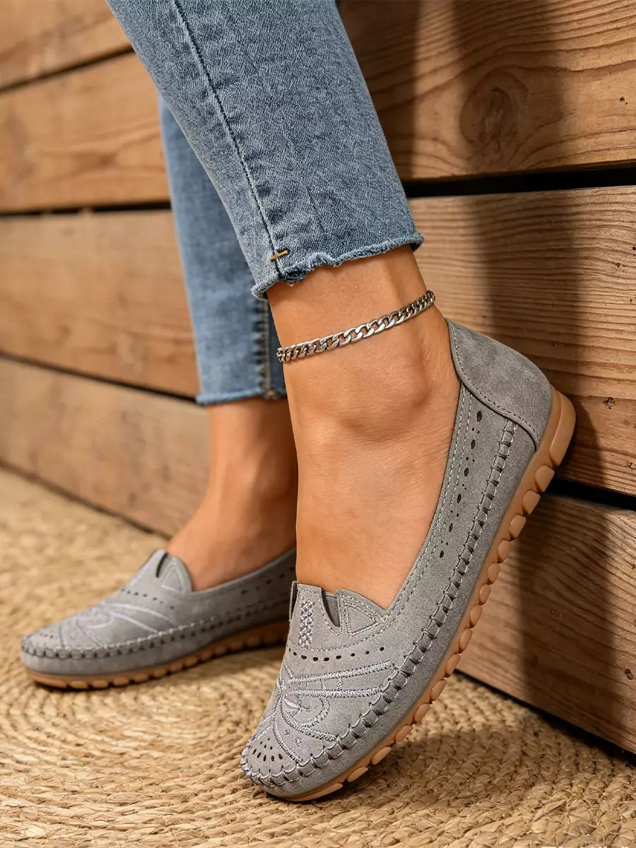 【50% kedvezmény korlátozott ideig!】【36-43 méret】Vintage stílusú, áttört, hétköznapi balettcipő | Puha talpú kialakítás, kényelmes mindennapi viselet | Cipőfűző nélküli, nagy méretben is elérhető