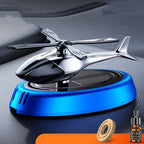 🔥🔥【Kúpte jeden, druhý dostanete zadarmo】Solárna dekorácia lietadla namontovaná na vozidlo, inovatívna solárna aromaterapia, dá sa otáčať, keď je slnečné svetlo, a vôňa vydrží dlho.